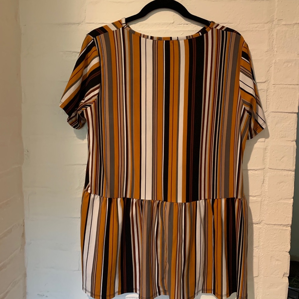Très Bien Peplum Blouse
